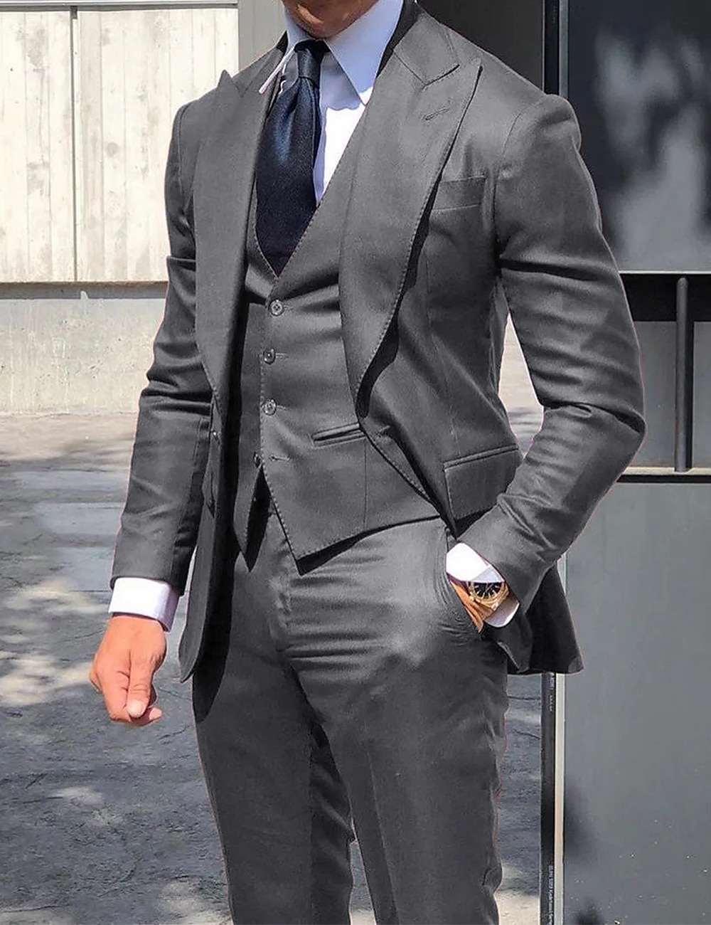 Trajes de fiesta de bodas para hombres Trajes de regreso a casa Burdeos Azul Real Sólido Ajuste a medida de 3 piezas de un solo botón 2025 - $136.99 –P1