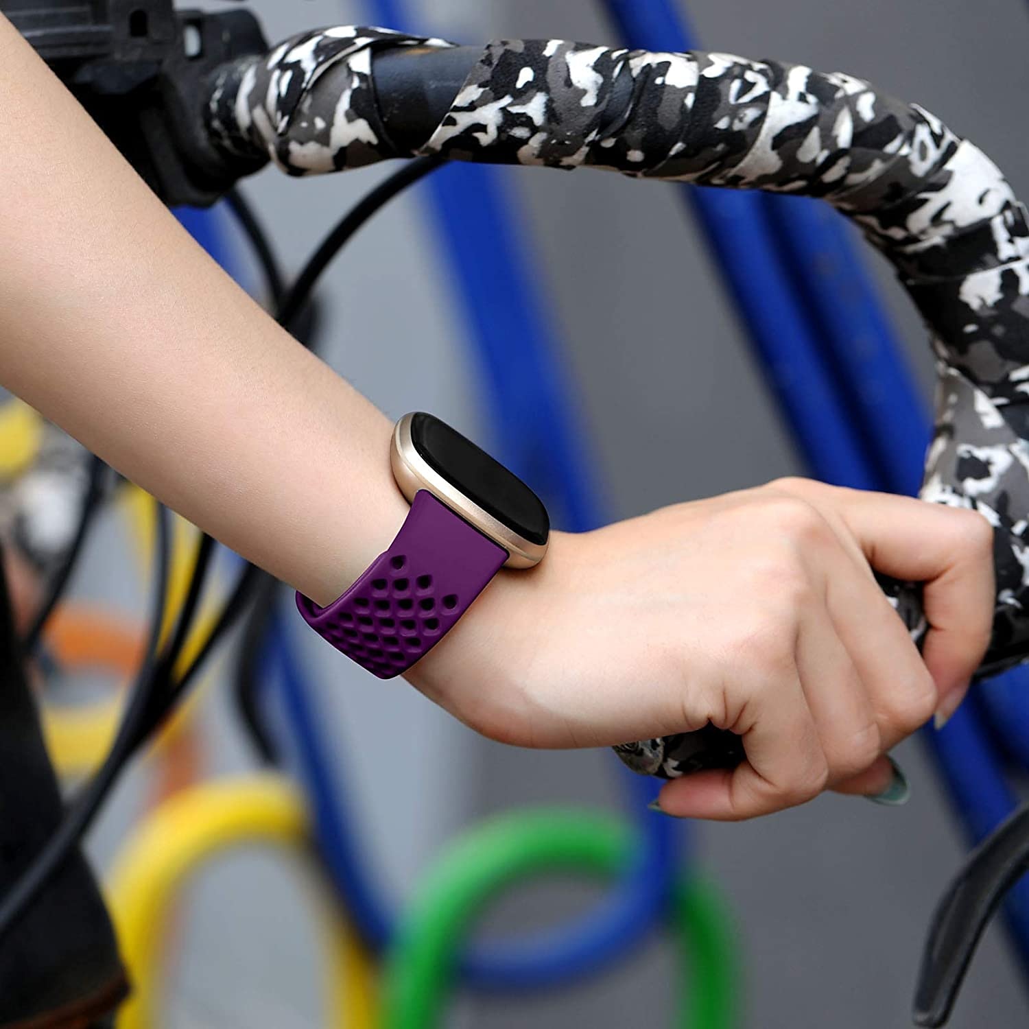 4 Πακέτο Smart Watch Band Συμβατό με Fitbit Versa 3 Sense Versa 4 Sense 2 σιλικόνη Εξυπνο ρολόι Λουρί Αδιάβροχη Ρυθμιζόμενο Αθλητικό Μπρασελέ Αντικατάσταση Περικάρπιο 2025 - $20.99 –P3