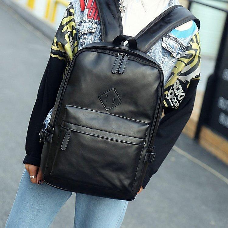 Sac à dos en similicuir noir pour homme avec poche avant zippée – Sac élégant et imperméable pour ordinateur portable, idéal pour le travail, l'université ou les déplacements quotidiens de 2025 ? $26.99 –P8