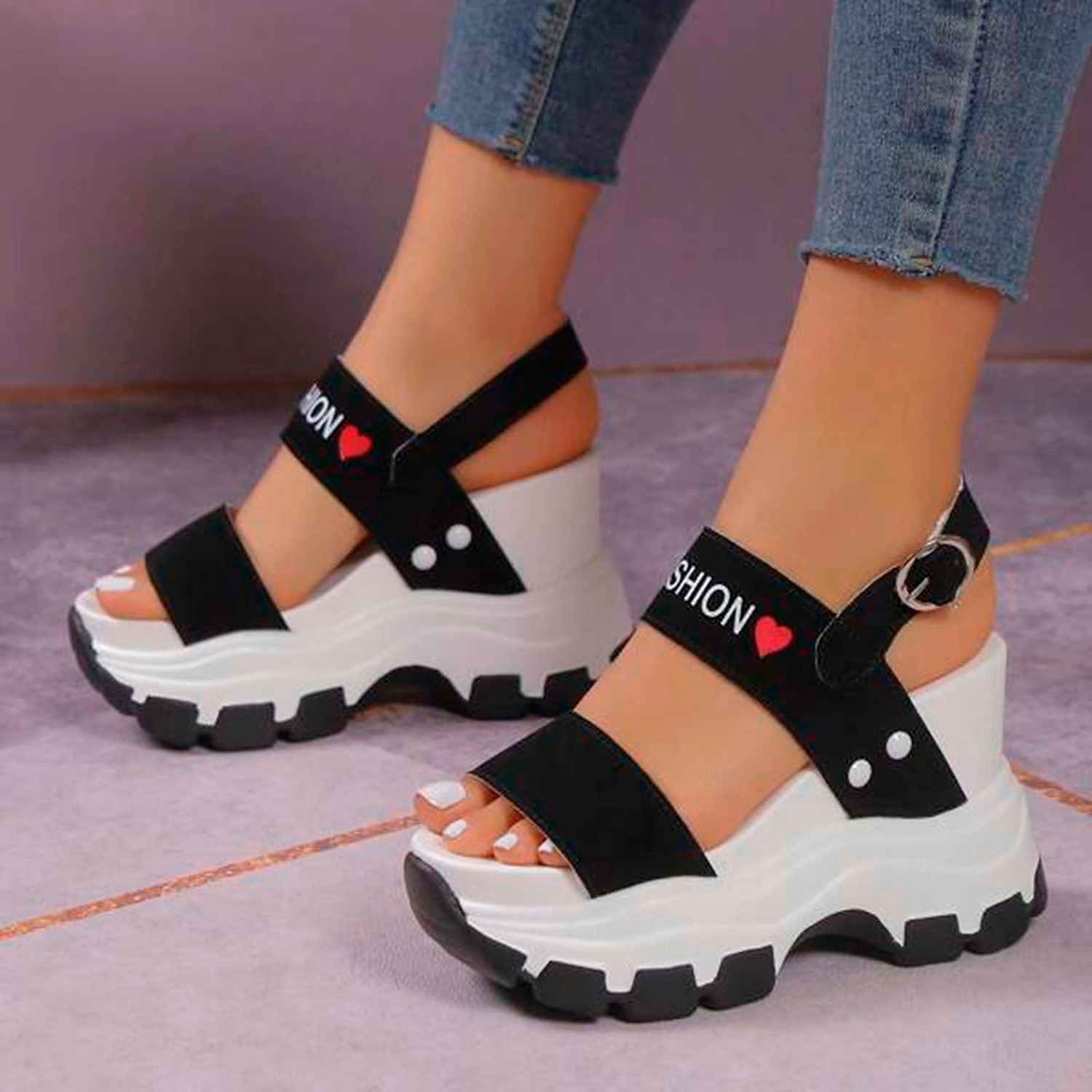 sandali con plateau chunky da donna – sandali sportivi con zeppa neri e bianchi con cinturini regolabili, scarpe estive alla moda per outfit casual e streetwear del 2026 a $42.99 –P16