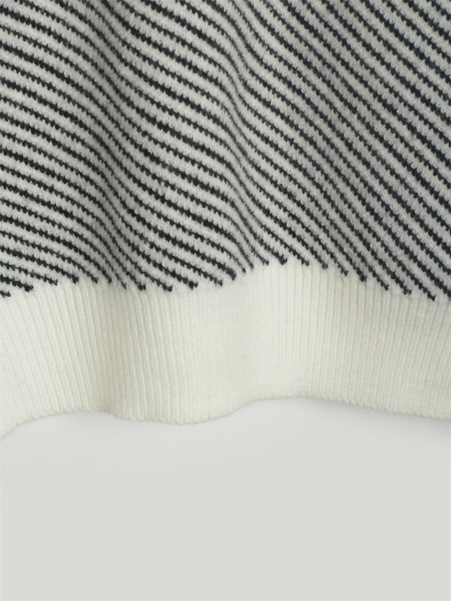 Women's Cardigan Sweater V Neck Ribbed Knit Acrylic Polyester Button Print Summer Fall Long Outdoor Daily Going out Stylish Casual Soft Long Sleeve Striped White Camel Light Blue One-Size 2023 - US $43.99 –P8