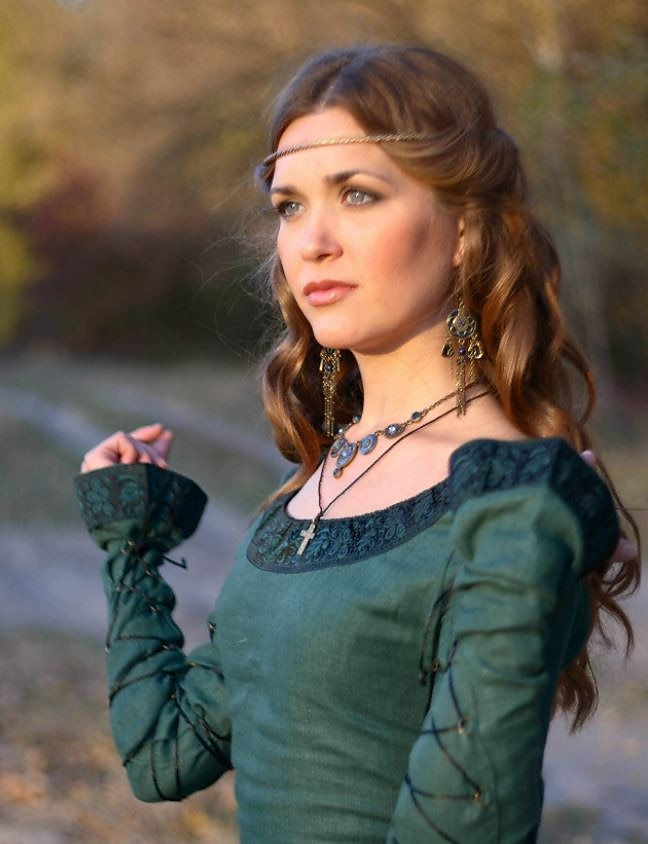Médiéval 18ème Siècle Robe vintage Maxi Robe Robe Tunique Ren Faire Viking Étranger Ranger Femmes Celtique Viking Halloween Mascarade Soirée & Fête LARP Foire de la Renaissance Adulte Robe Toutes de 2025 ? $38.99 –P10