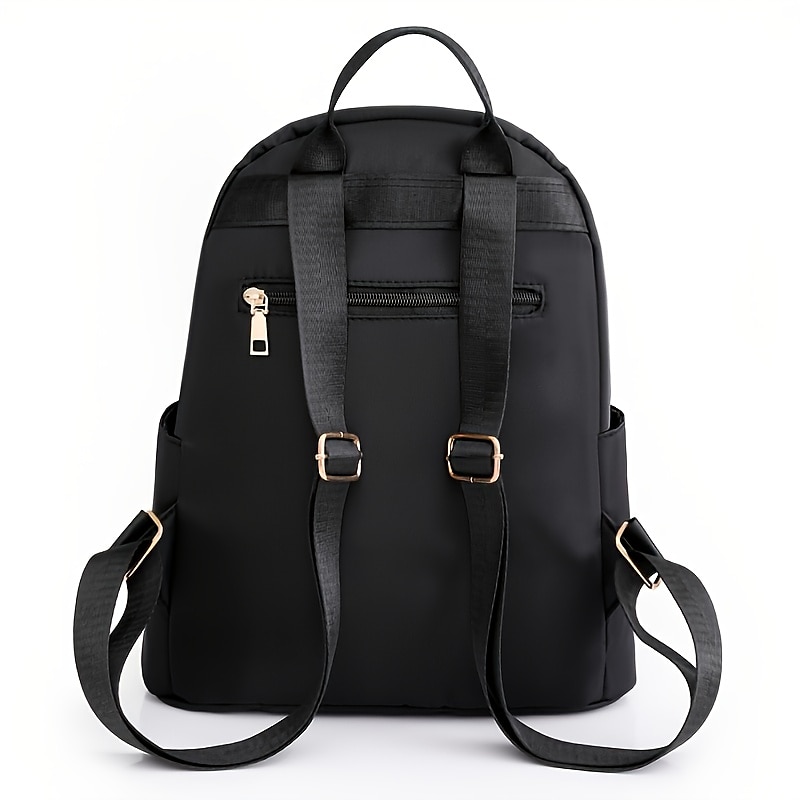 Sac à dos en nylon matelassé noir pour femme avec fermetures éclair dorées et poche avant cloutée – sac léger et élégant pour l'école, le travail ou un usage quotidien de 2025 ? $34.99 –P4