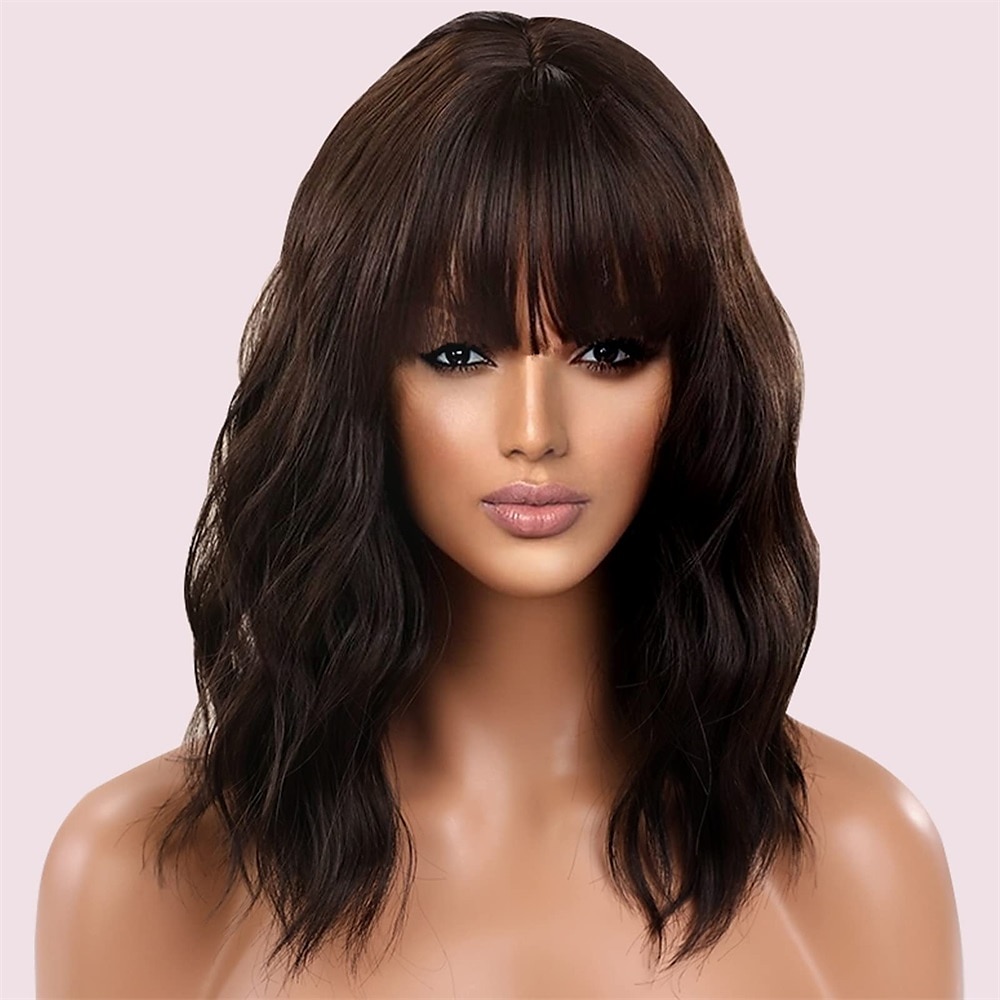 Peruca Rosa com Franja de Ar 12 Polegadas Curta Cacheada Ondulada Resistente ao Calor Peruca Bob Feminina Cosplay Festa Comprimento do Ombro para Meninas Uso Diário Peruca Cacheada Com Cores Naturais de 2025 por $17.49 –P1
