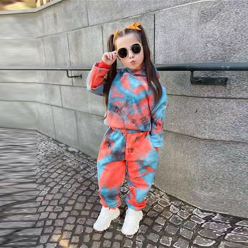 2 Stück kinderkleidung Mädchen Batik Tasche Set aus Kapuzenpullover und Jogginghose einstellen Langarm Aktiv Ausbildung 3-7 Jahre Herbst Rote Orange 2025 - $29.99 –P13