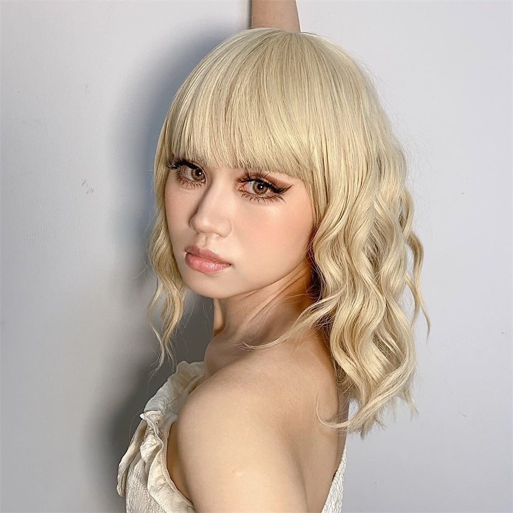 hete roze pruik met pony korte bob golvend krullend pruik schouderlengte hete roze pruiken voor vrouwen synthetisch haar kleurrijke pruik voor halloween kostuum cosplay 14 inch 2025 - $20.99 –P12