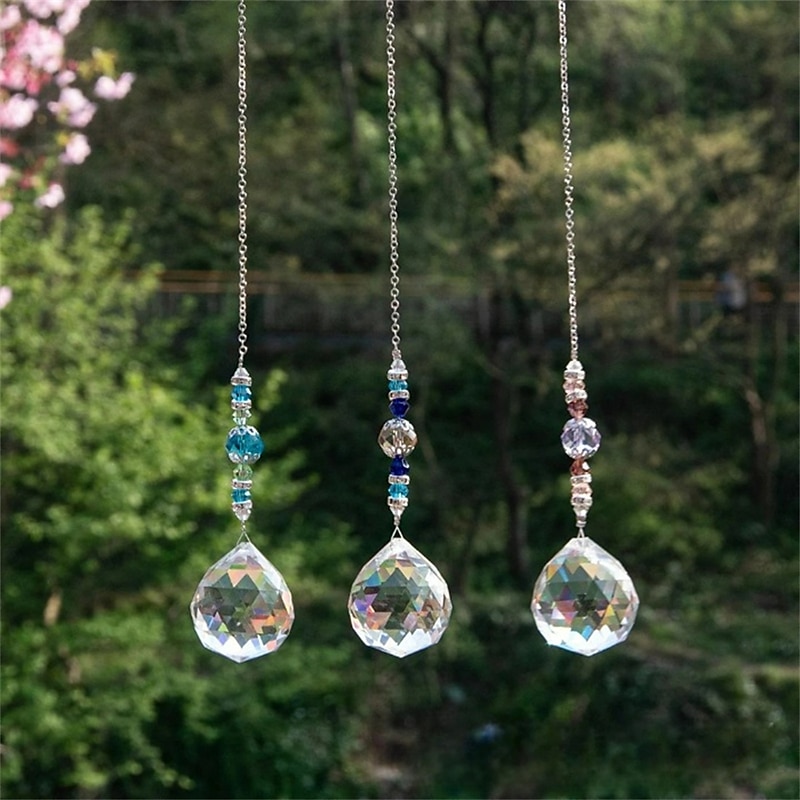 1 peça suncatcher de cristal, bola de prisma de janela, fabricante de arco-íris, pingente pendurado para casa, jardim, quintal, quarto, varanda, pátio, decoração de 2025 por $6.99 –P14
