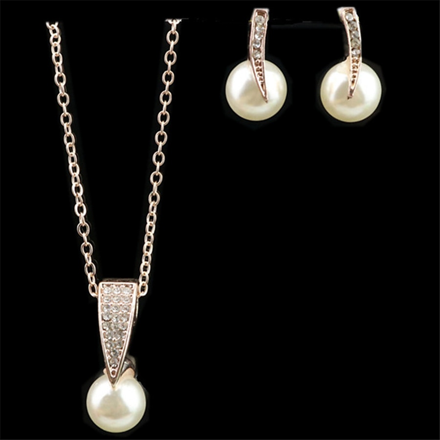 1 set (1 paio di orecchini collana 1 paio) lega di strass imitazione perla di lusso lucida per regalo serale per feste da donna ogni giorno del 2025 a $21.99 –P3