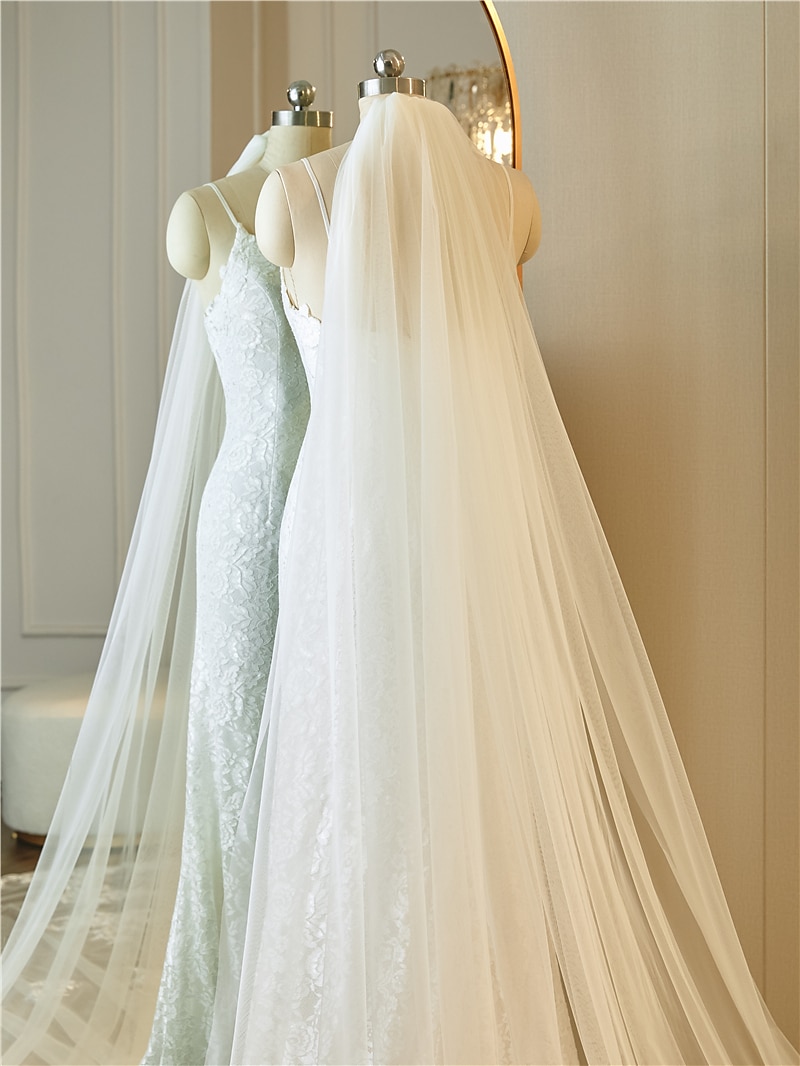One-tier Lace Applique Edge / Lace Wedding Veil Cathedral Veils with Embroidery / Appliques / Paillette 137.8 in (350cm) Tulle 2025 - $41.99 –P4