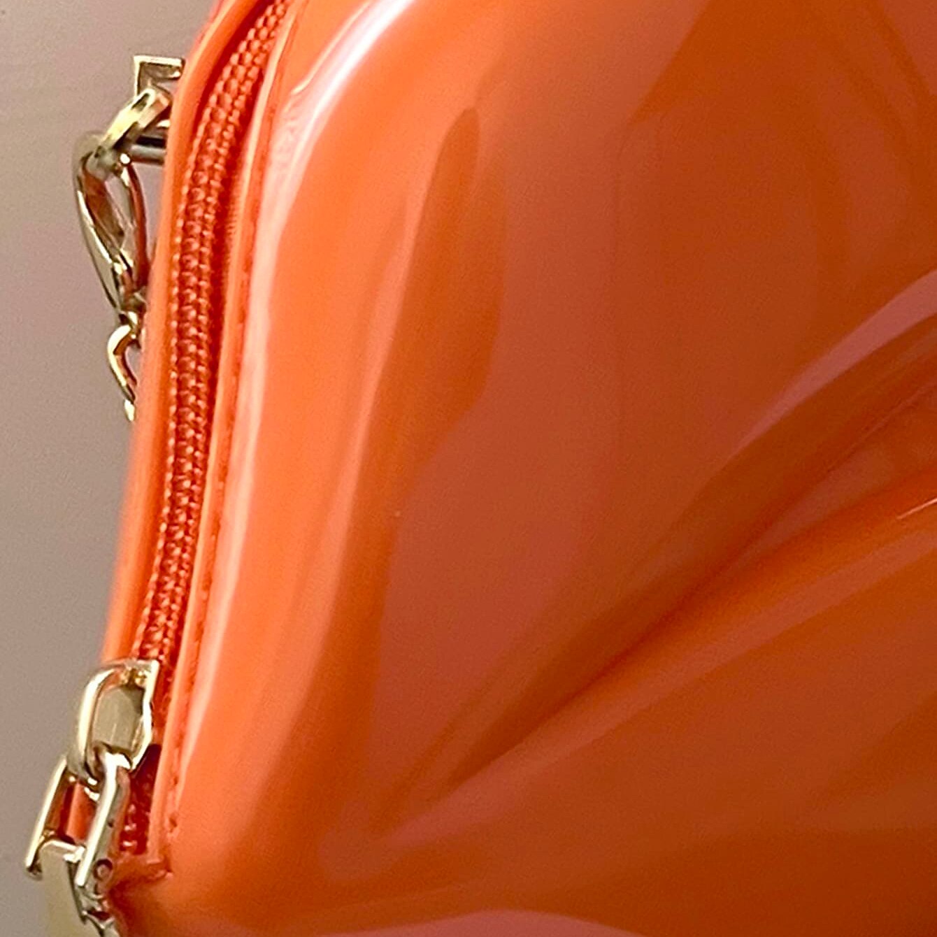 Pentru femei Geantă Crossbody Poşetă Clutch Geantă telefon mobil PU piele Petrecere Ziua Îndrăgostiților Concediu Fermoar Ușor Culoare solidă Argintiu Negru Alb 2025 - $12.99 -P10