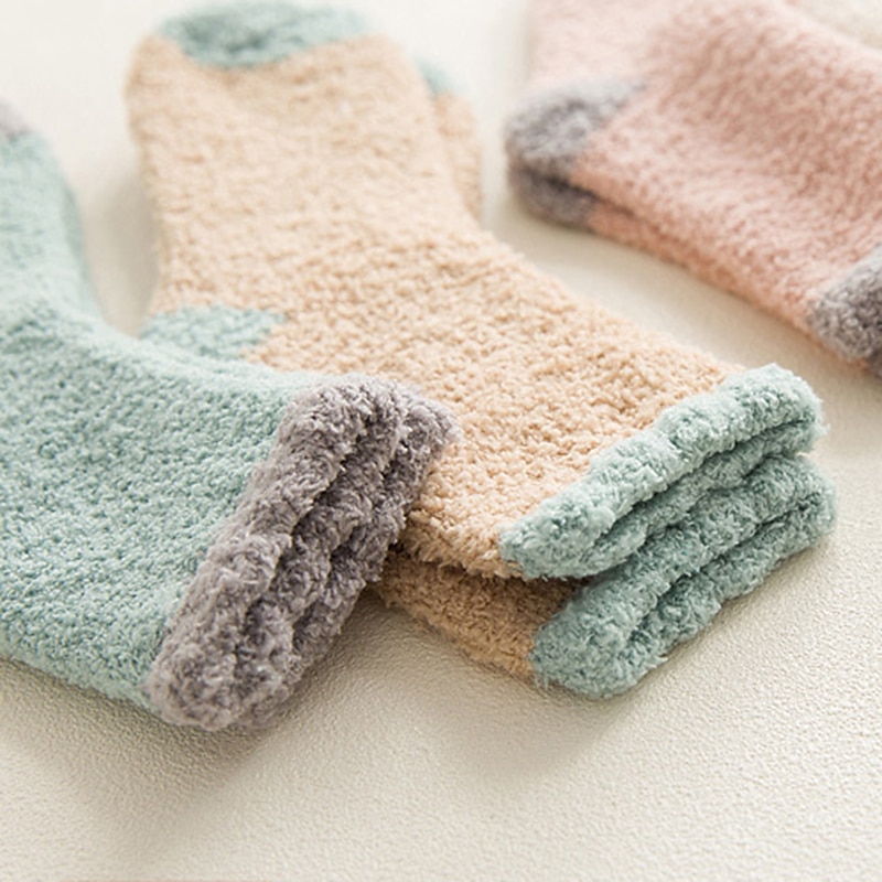 calzini in peluche a tubo centrale autunnali e invernali da donna in velluto corallo con calzini in asciugamano morbidi e ispessiti per dormire calzini caldi da uomo per calzini da notte del 2025 a $10.99 –P2