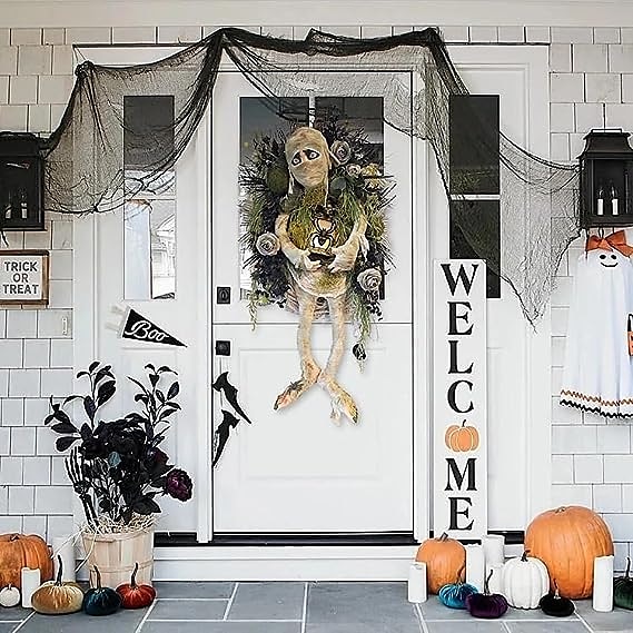 Halloween aterrador momia corona de bienvenida signo momia halloween puerta redonda placa colgante para halloween acción de gracias navidad decoración del hogar corona de bienvenida de halloween 2025 - $51.99 –P1