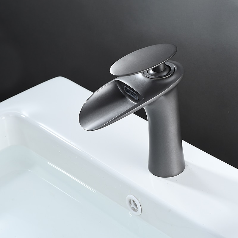 بالوعة الحمام الحنفية - شلال مطلي / طلاء ملون في وسط التعامل مع واحد ثقب واحدBath Taps 2025 - $105.99 –P13