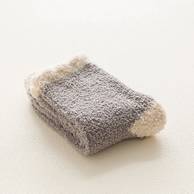 calzini in peluche a tubo centrale autunnali e invernali da donna in velluto corallo con calzini in asciugamano morbidi e ispessiti per dormire calzini caldi da uomo per calzini da notte del 2025 a $10.99 –P11