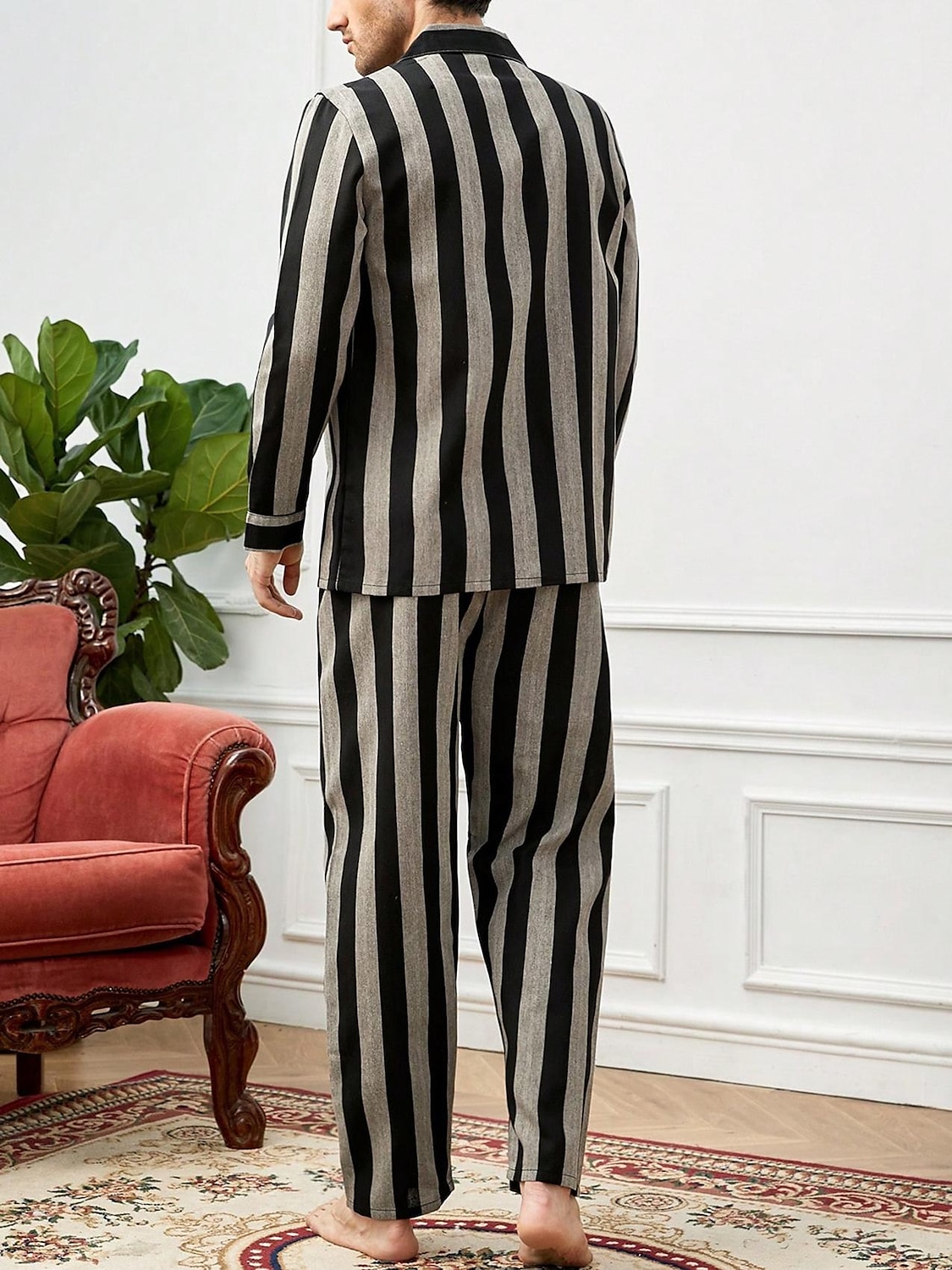 Herre lounge Nattøy Pyjamas Sett Pyjamas topp og bukse 2 deler Stripe Stilfull Fritid Komfort Hjem Daglig Bomull Komfort Knaphul Langermet Skjorte Bukse Snorer Elastisk midje Vår Høst Svart Blå 2025 - $39.99 –P3