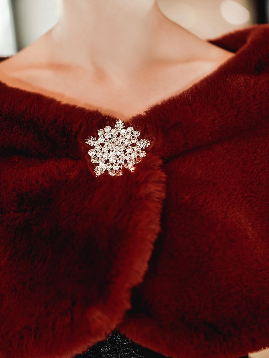 Coprispalle in pelliccia Scialli Stole da donna Neutro Elegante Senza maniche Terital Stole da matrimonio Con Con Piume / in pelliccia Per Matrimonio Autunno inverno del 2025 a $26.99 –P2