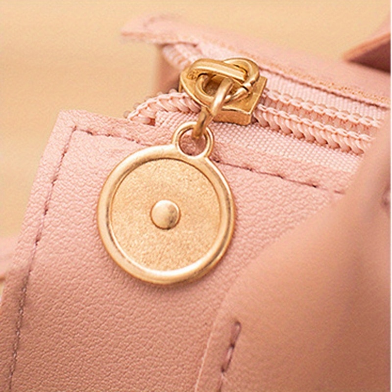 Weiße Damenhandtasche aus Kunstleder mit Tragegriff oben und Schnallendetail vorne – elegante, strukturierte Umhängetasche für Büro, Reisen und den täglichen Gebrauch 2025 - $14.99 –P12