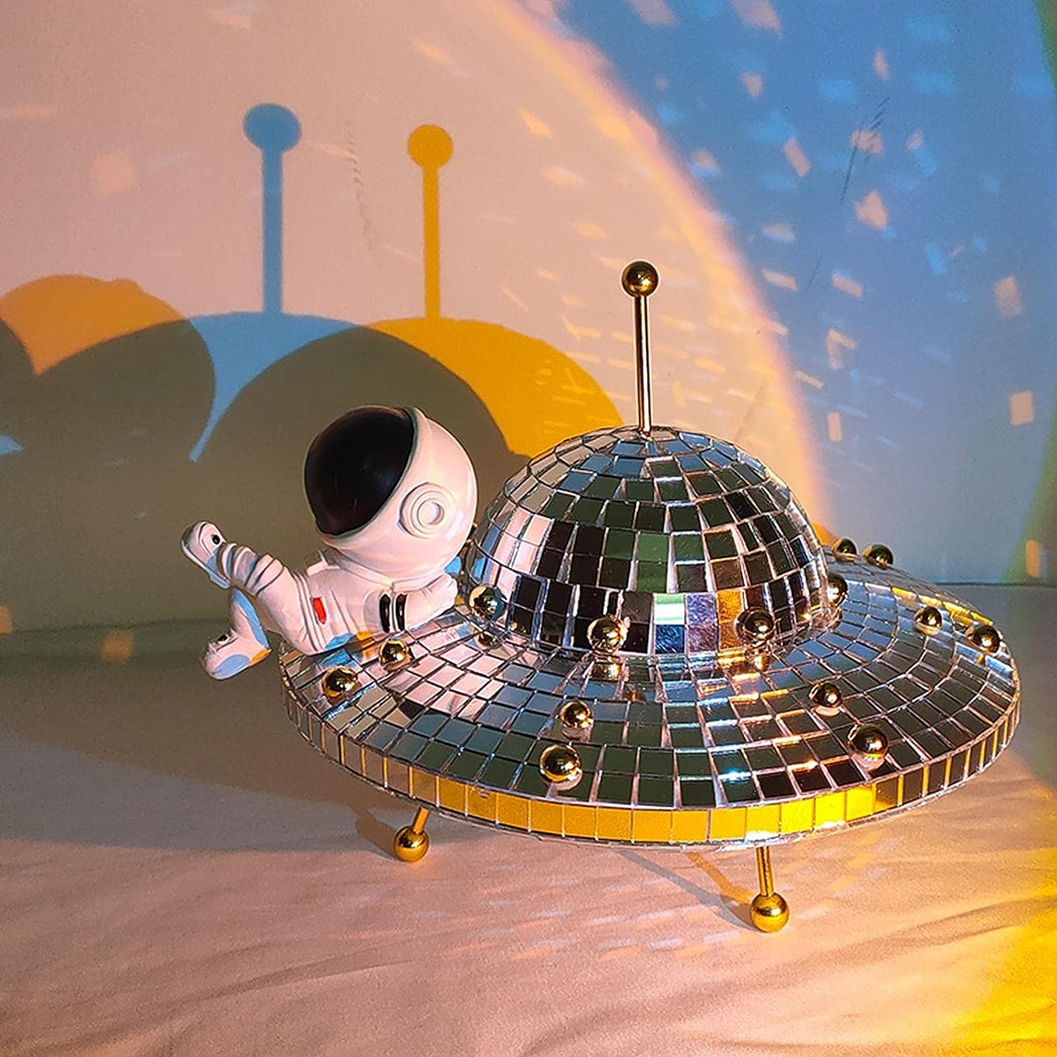 disco pallo ufo-työpöytäsisustus, moderni retro luova sisustus, ulkomaalaisten ystäville, lapsille ja ystäville, huoneen sisustus työpöydän näytön sisustus 2025 - $30.99 –P3