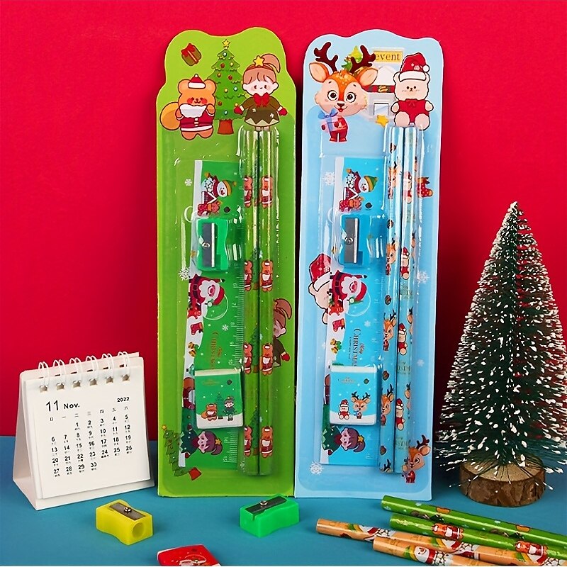 1 ensemble de combinaison de crayons de noël avec 2 crayons, 1 gomme, 1 règle, 1 taille-crayon, fournitures scolaires, cadeau de noël, outils de dessin de croquis de 2025 ? $16.99 –P7