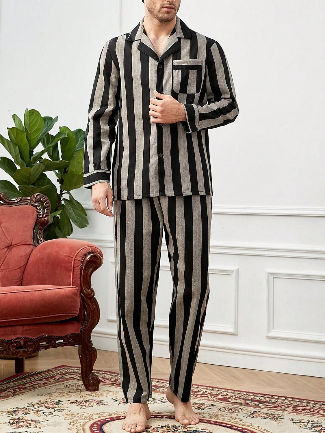 Herre lounge Nattøy Pyjamas Sett Pyjamas topp og bukse 2 deler Stripe Stilfull Fritid Komfort Hjem Daglig Bomull Komfort Knaphul Langermet Skjorte Bukse Snorer Elastisk midje Vår Høst Svart Blå 2025 - $39.99 –P4