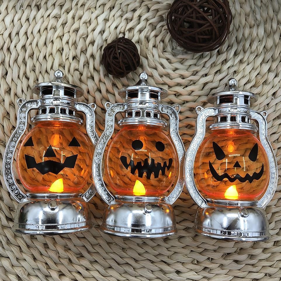 decorazioni di halloween lampada zucca retrò piccola lampada a olio led candela elettronica lampada zucca portatile galvanica lanterna magica a colori del 2025 a $6.49 –P4
