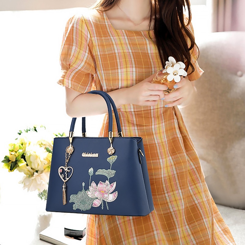 نسائي حقيبة يد حقيبة كروس حقيبة كتف حقيبة بوسطن جلد PU الأماكن المفتوحة مناسب للبس اليومي مناسب للعطلات تعليقه سنسال سحاب سعة كبيرة مقاوم للماء مضاعف لون الصلبة تطريز زهور أسود أبيض أحمر 2026 - $34.99 –P3