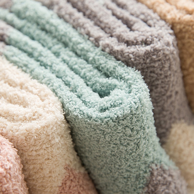 calzini in peluche a tubo centrale autunnali e invernali da donna in velluto corallo con calzini in asciugamano morbidi e ispessiti per dormire calzini caldi da uomo per calzini da notte del 2025 a $10.99 –P5