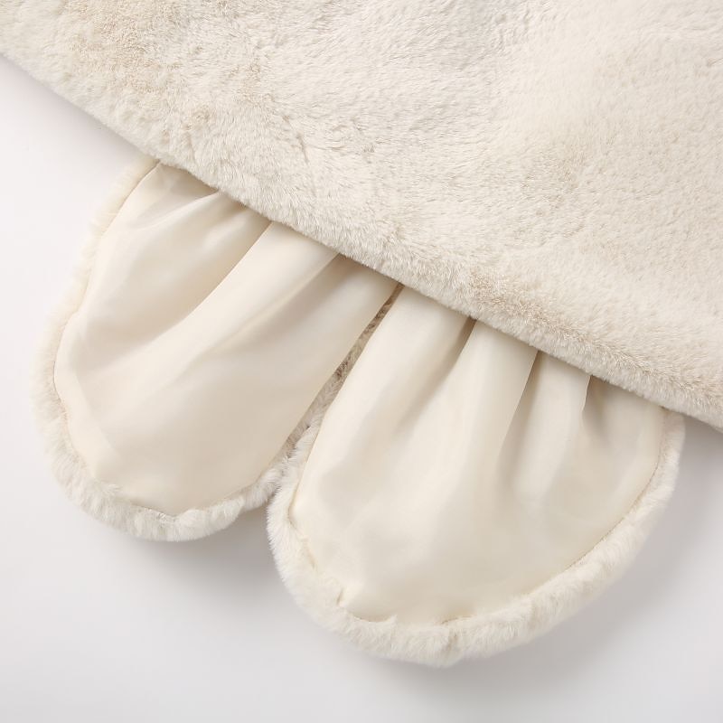 Châles en Fourrure Châles Etoles de Femme Elégant Garder au chaud Sans Manches Térylène Boléros de Mariage Avec Plumes / Fourrure Pour Mariage Automne hiver de 2025 ? $27.99 –P3