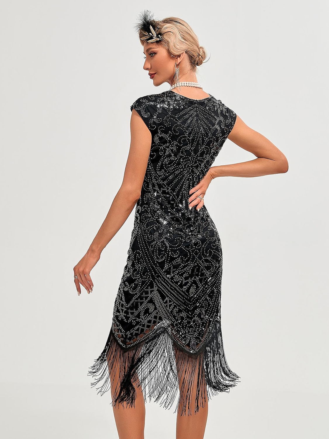 Ordító 20-as évek 1920-as évek Koktélruha Flapper ruha Ruhák Karácsonyi party ruha A nagy Gatsby Charleston Esküvői Vendég Flitter Rojt Jelmez Női Karácsony Mindszentek napja Farsang Farsang Esküv 2025 - $46.99 –P16