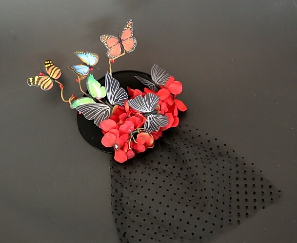 pălărie de fascinatori Kentucky derby pălărie caciulă spumă flaneletă cutie de pastile pălărie toamnă nuntă cursă de cai melbourne ceașcă cocktail cu șapcă floare cască 2025 - $30.99 –P1