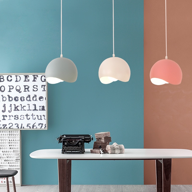 Abat-jour suspendu, lustre de plafond d'éclairage de style créatif circulaire, luminaires encastrés à source de lumière E27, lampe suspendue de salon de chevet de couloir 110-240v de 2025 ? $101.99 –P1