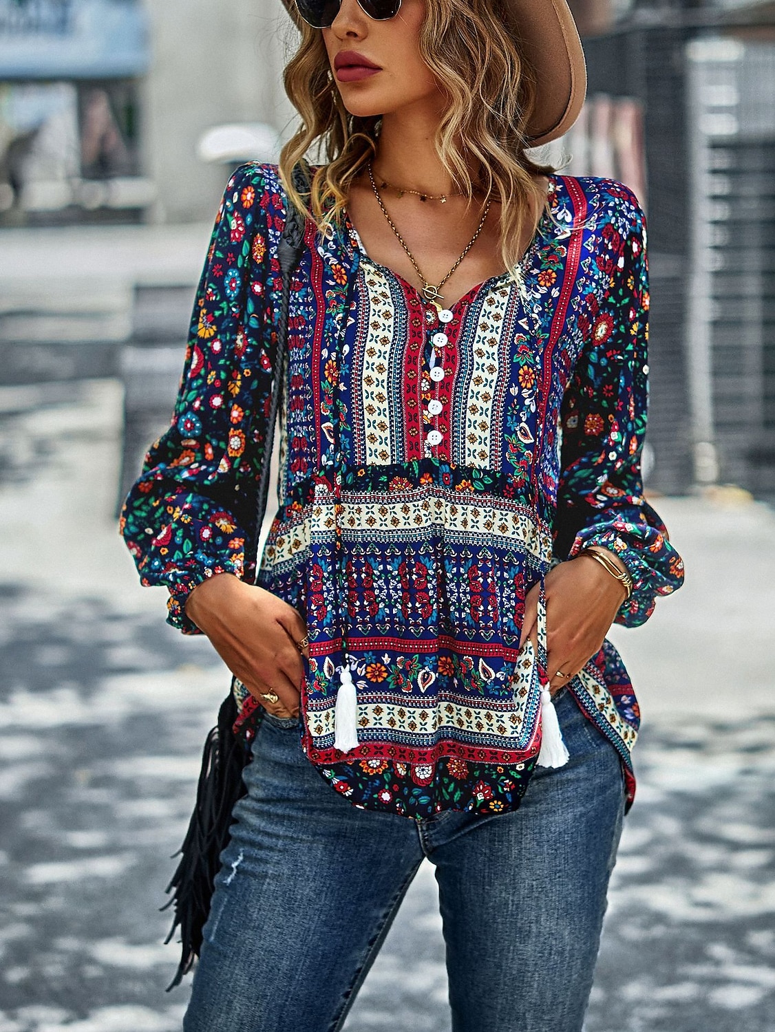Dame Skjorte Boho skjorte Blondeskjorte Bluse Blomstret Mote Langermet V-hals Vanlige topper Avslappet Ferie Blondér Trykt mønster Rød Navyblå Blå Lilla Grønn Vår & Vinter 2025 - $31.99 –P7