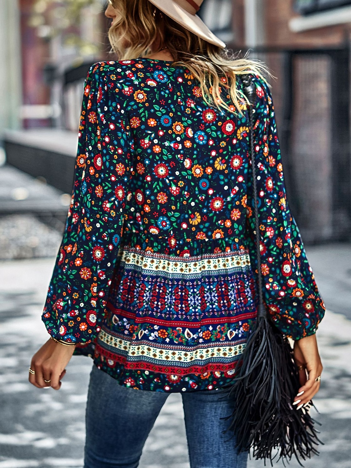Dame Skjorte Boho skjorte Blondeskjorte Bluse Blomstret Mote Langermet V-hals Vanlige topper Avslappet Ferie Blondér Trykt mønster Rød Navyblå Blå Lilla Grønn Vår & Vinter 2025 - $31.99 –P8