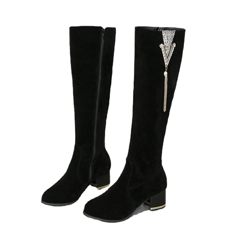 bottes hautes en faux daim noir pour femmes avec décoration à pompons en strass et talons épais – bottes de mode élégantes pour l'automne et l'hiver de 2025 ? $46.99 –P5