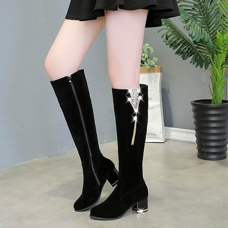 bottes hautes en faux daim noir pour femmes avec décoration à pompons en strass et talons épais – bottes de mode élégantes pour l'automne et l'hiver de 2025 ? $46.99 –P4