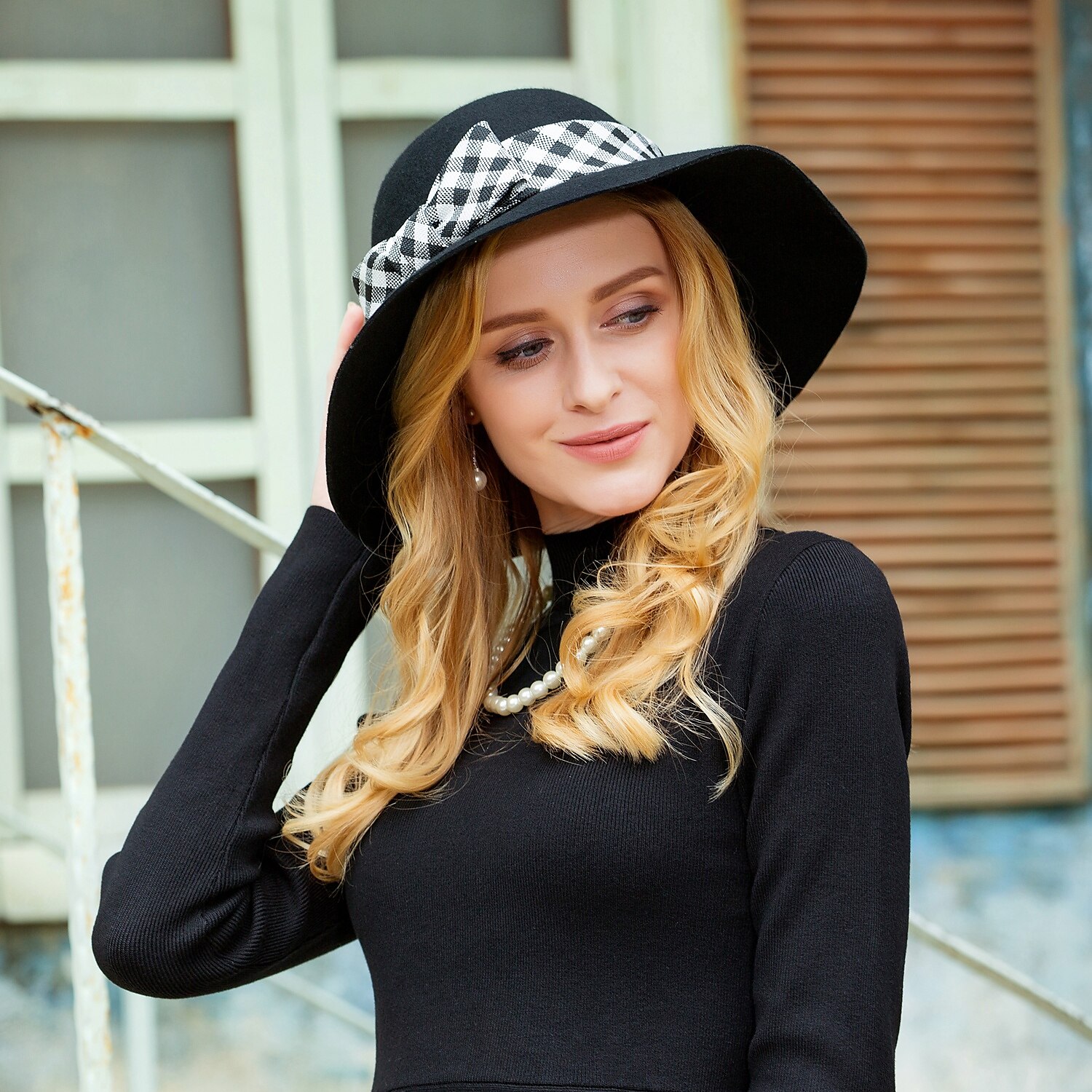 cappelli 100% lana bombetta / cappello a cloche cappello a secchiello casual vacanza elegante con copricapo con fiocco in piume del 2025 a $35.99 –P2