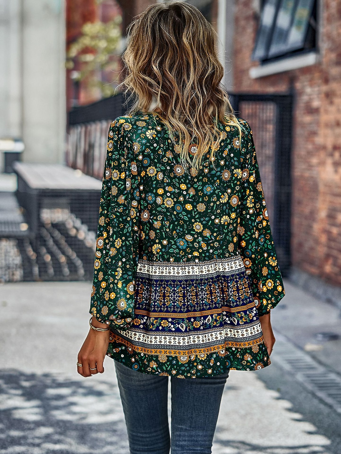 Dame Skjorte Boho skjorte Blondeskjorte Bluse Blomstret Mote Langermet V-hals Vanlige topper Avslappet Ferie Blondér Trykt mønster Rød Navyblå Blå Lilla Grønn Vår & Vinter 2025 - $31.99 –P20