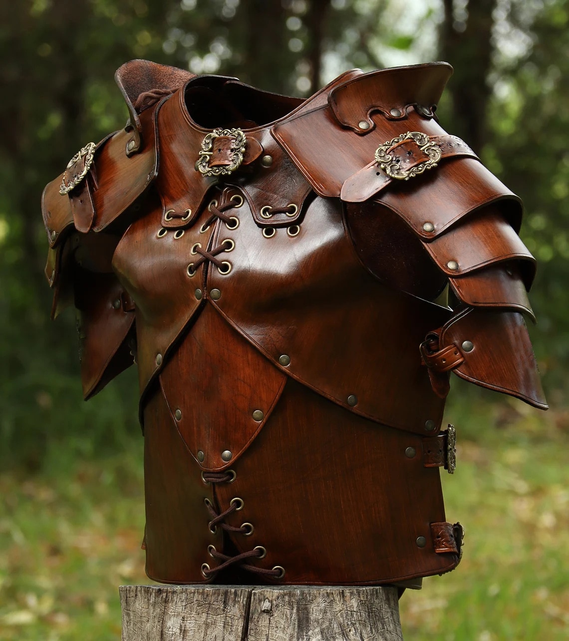 Retro Antiguo Medieval Renacimiento Armas y Armaduras Armadura de Hombro Guardia de pecho Guerrero Caballero Vikingo Disfraz Unisexo Vikingo Víspera de Todos los Santos Carnaval Rendimiento LARP 2026 - $79.99 –P7