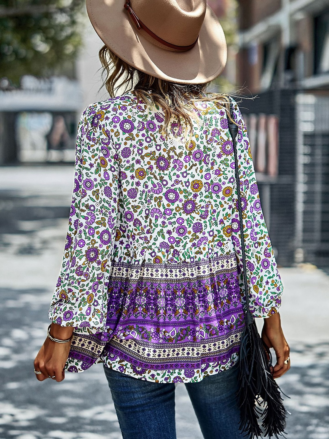 Dame Skjorte Boho skjorte Blondeskjorte Bluse Blomstret Mote Langermet V-hals Vanlige topper Avslappet Ferie Blondér Trykt mønster Rød Navyblå Blå Lilla Grønn Vår & Vinter 2025 - $31.99 –P4
