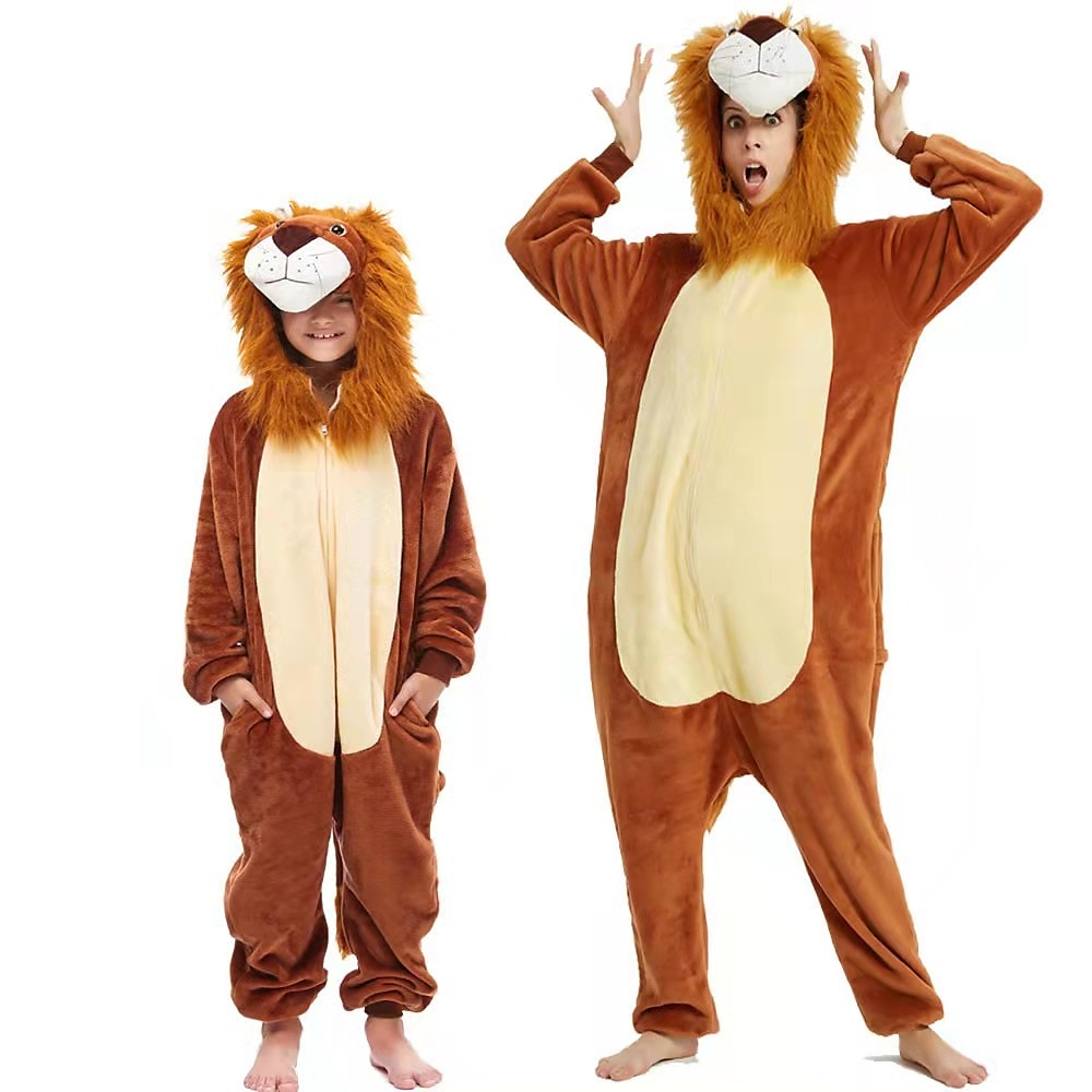 Per bambini Per adulto Animali Cartoni animati Costume di gruppo Pigiami e camicie da notte Mimetico Vestiti Carnevale Dinosauro Leone Pigiama a pagliaccetto Pigiama Kigurumi stile sveglio Per Uomini del 2025 a $55.99 –P10