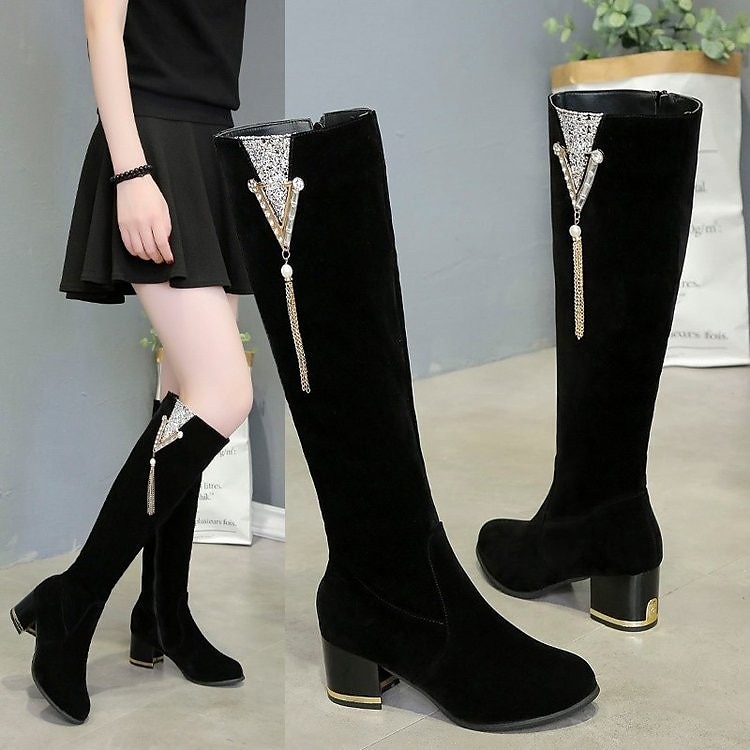 bottes hautes en faux daim noir pour femmes avec décoration à pompons en strass et talons épais – bottes de mode élégantes pour l'automne et l'hiver de 2025 ? $46.99 –P1