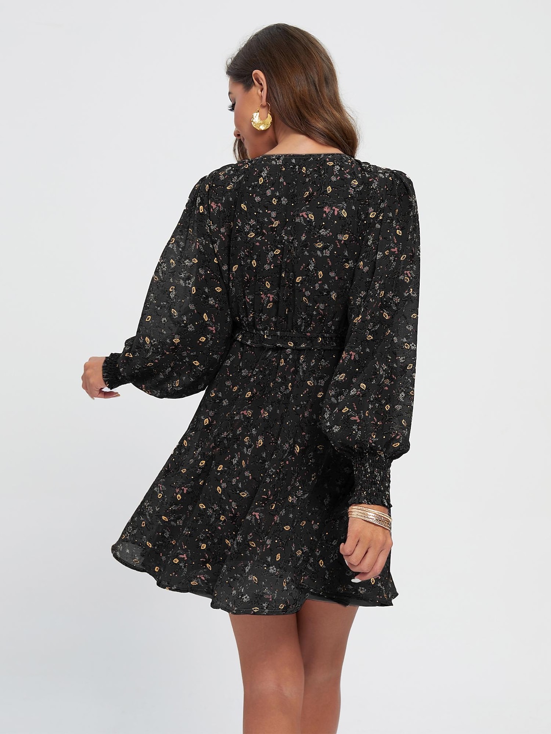mini-robe décontractée en mousseline de soie à volants et fleurs de 2025 ? $54.99 –P3