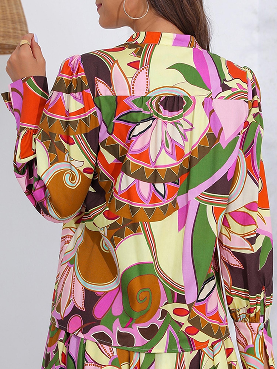 Tencel overhemdblouse met kleurblokken en gebloemde v-hals 2025 - $4.99 –P5