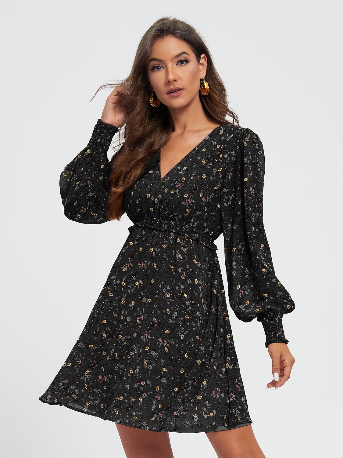 mini-robe décontractée en mousseline de soie à volants et fleurs de 2025 ? $54.99 –P2