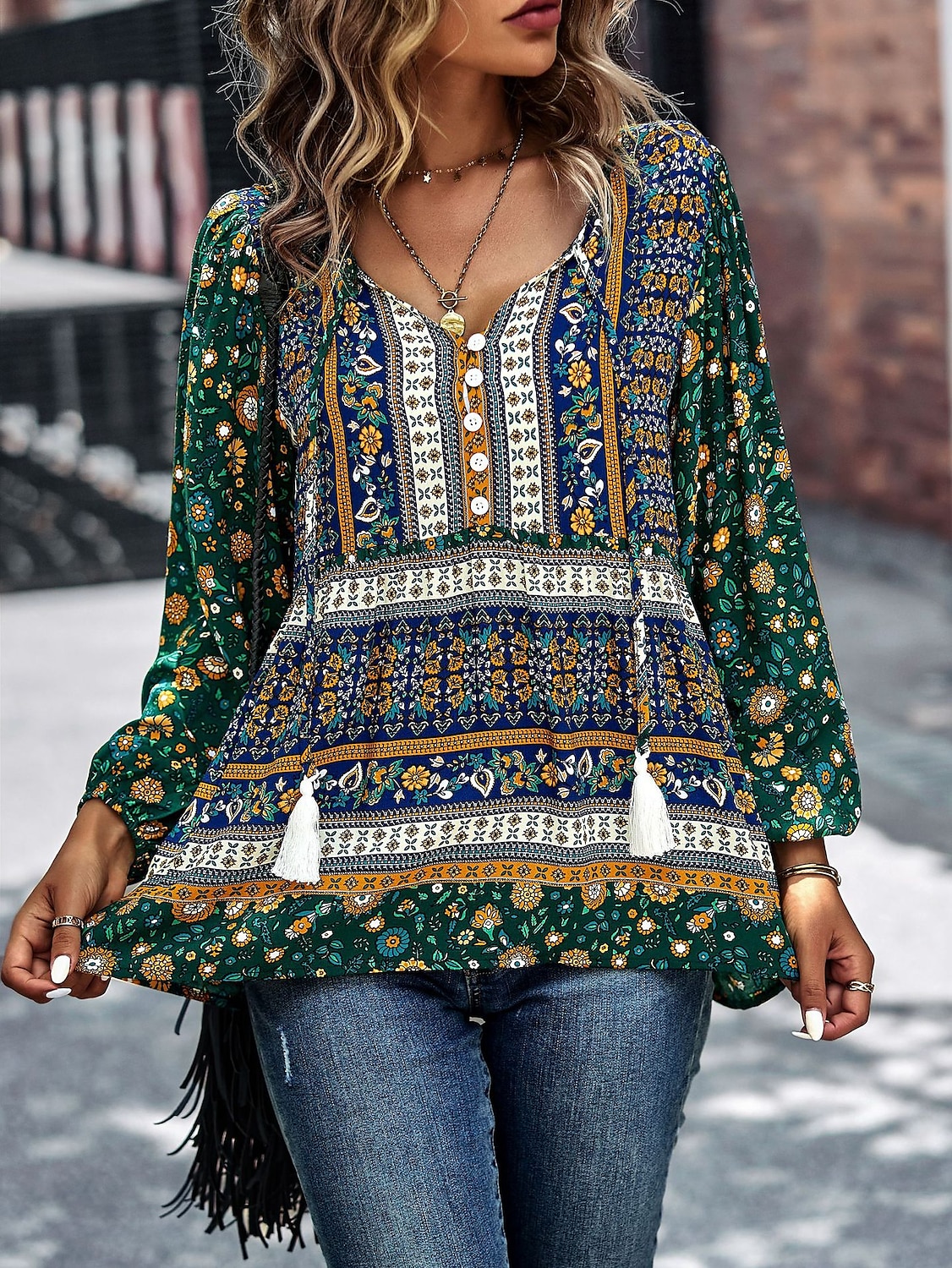 Dame Skjorte Boho skjorte Blondeskjorte Bluse Blomstret Mote Langermet V-hals Vanlige topper Avslappet Ferie Blondér Trykt mønster Rød Navyblå Blå Lilla Grønn Vår & Vinter 2025 - $31.99 –P17