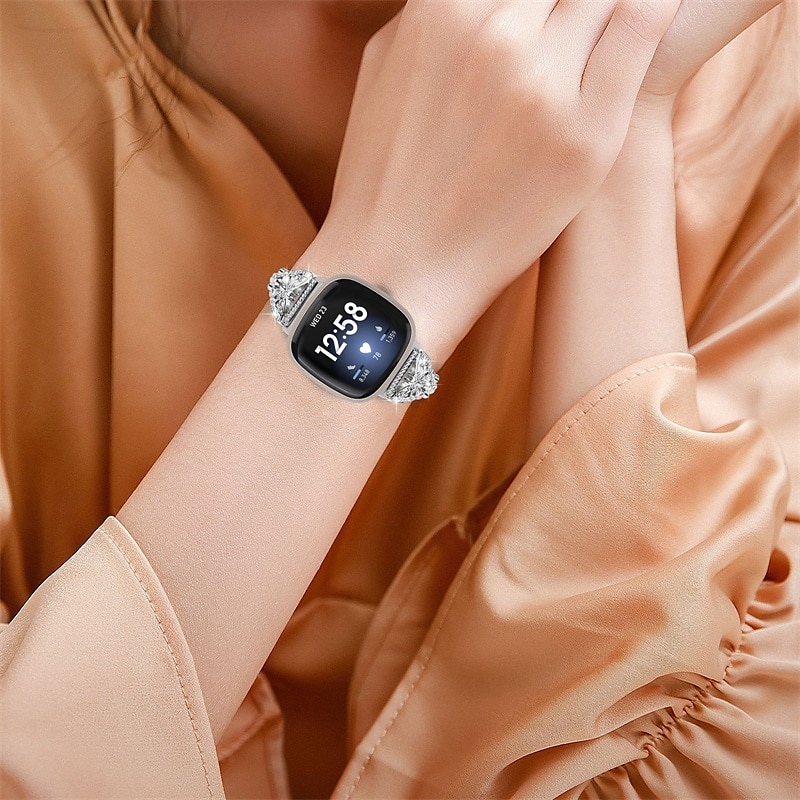 Reim til Smartklokke Kompatibel med Fitbit Versa 4, Sense 2, Versa 3, Sense Rustfritt stål Smartklokke Stropp Dame Glimmer Krystall Smykker armbånd Erstatning Armbånd 2025 - $20.99 –P4
