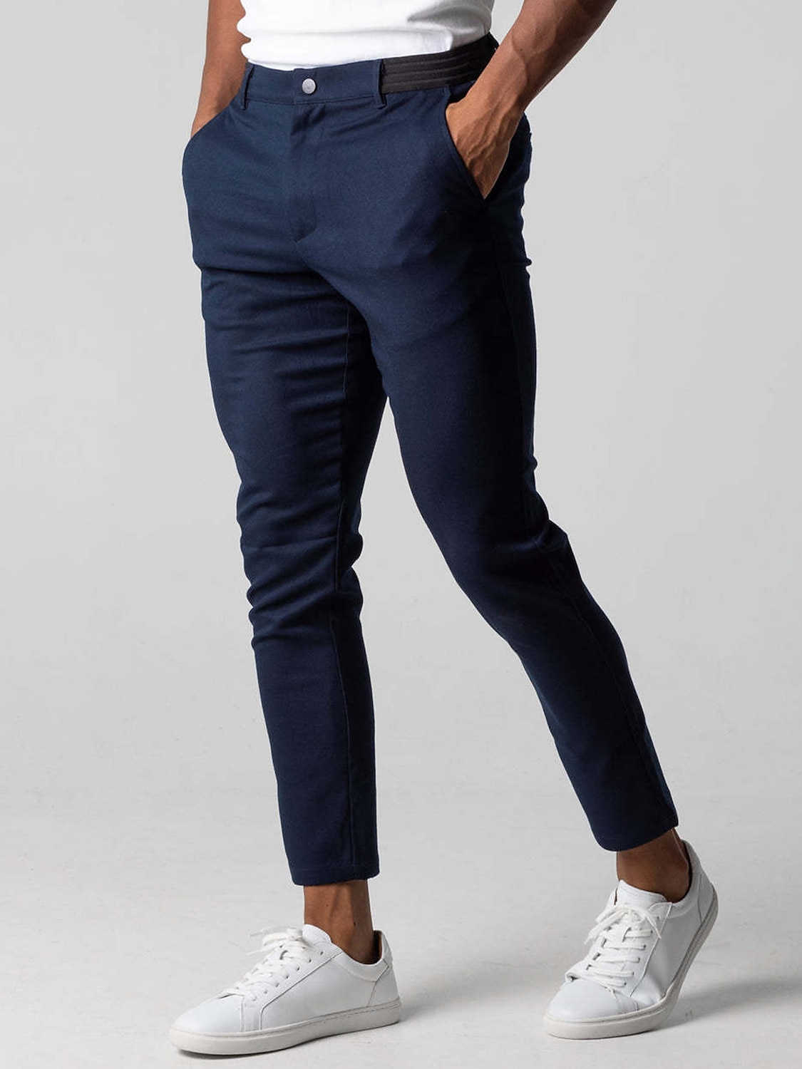 Per uomo Pantaloni Chino Pantaloni chino Tasche Liscio Comfort Traspirante Esterno Giornaliero Per uscire Di tendenza Informale Nero Blu scuro del 2026 a $25.99 –P5