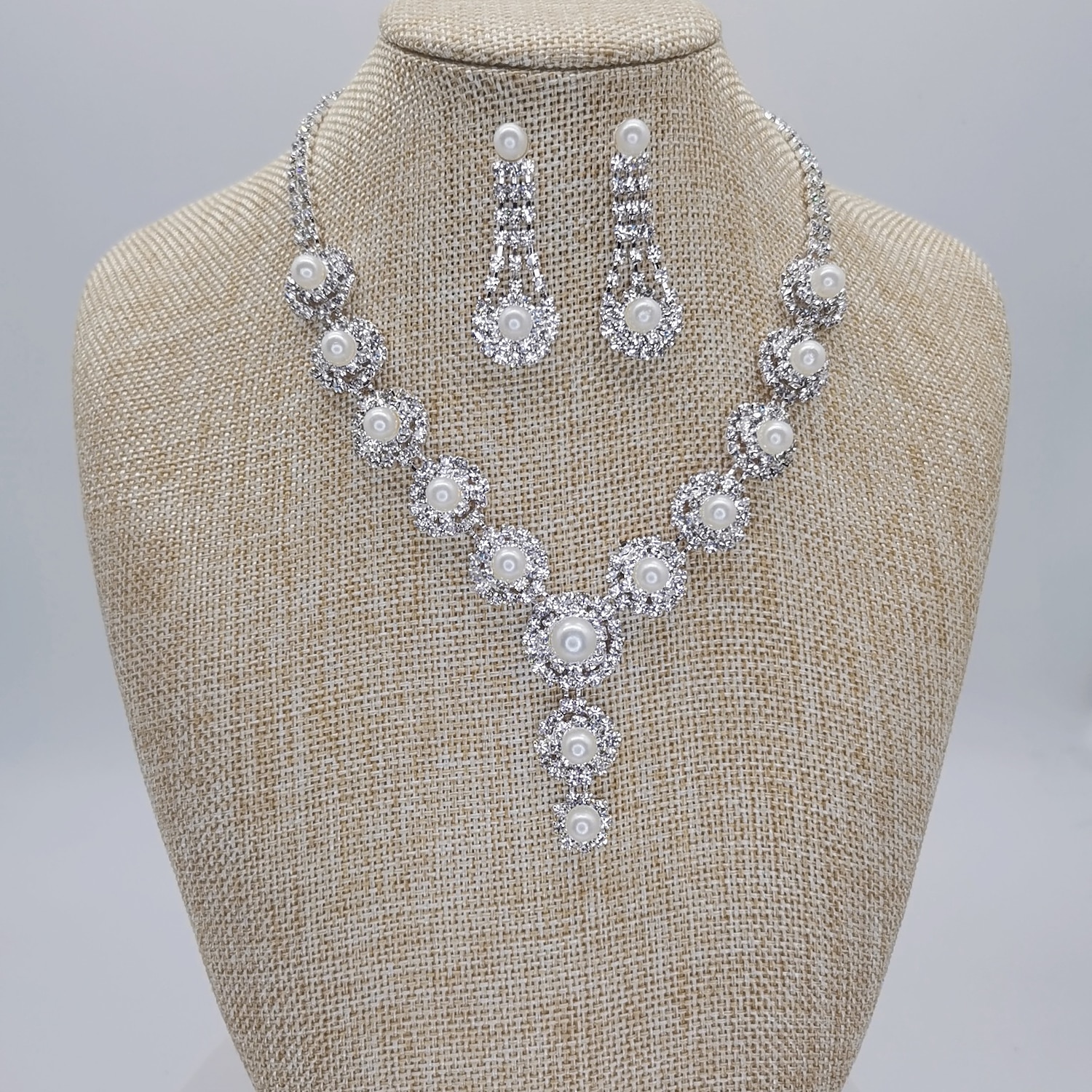 Nuptiales Parures 1 jeu Imitation Perle Strass 1 Collier Boucles d'Oreilles Femme Mode Coréen Doux Parure de Bijoux Pour Mariage Soirée Anniversaire de 2025 ? $13.99 –P2