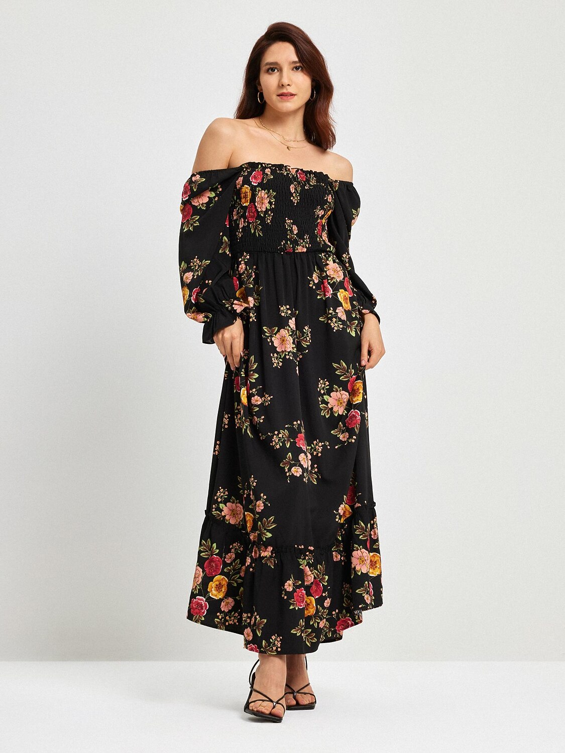 vestido de férias de primavera com padrão floral de 2025 por $75.99 –P2