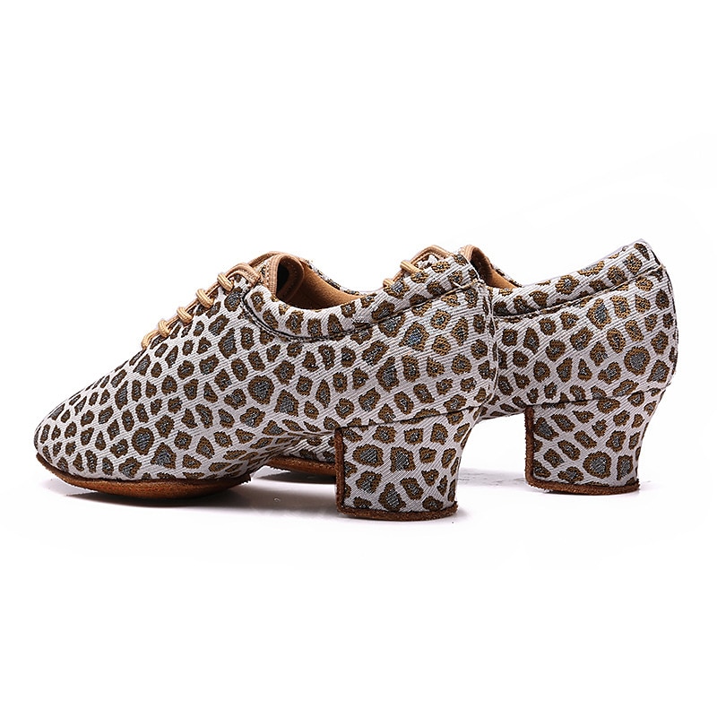 Femme Chaussures Latines Entraîner des chaussures de danse Utilisation Entraînement Talon Talon Cubain Bout rond Lacet Adulte Noir Marron de 2025 ? $46.99 –P14
